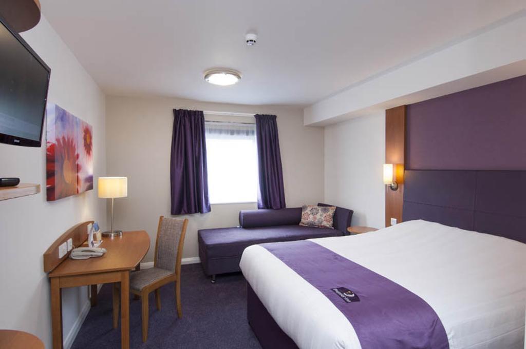 Premier Inn London Hayes, Heathrow Habitación foto